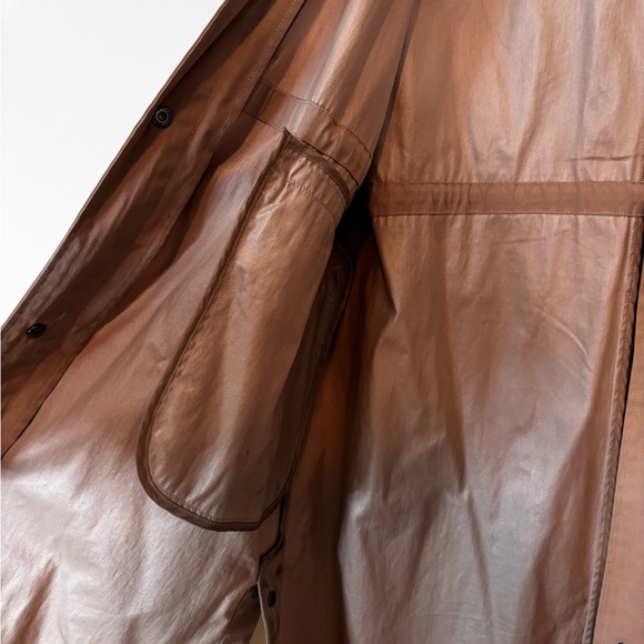 Indi & Cold LONG CAPE TRENCHCOAT in mocha - Picture 8 of 11